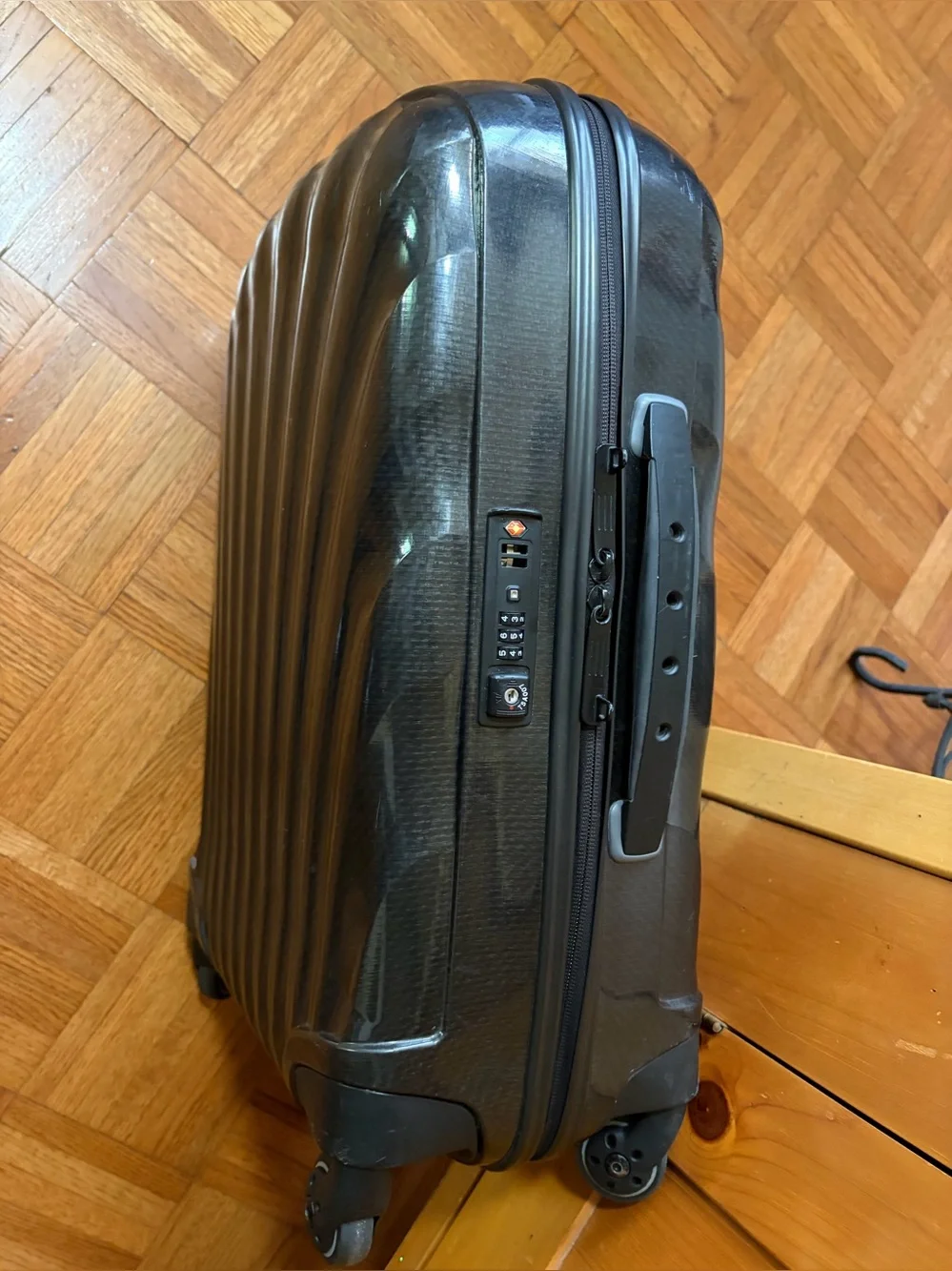 Samsonite COSMOLITE 1.0 CARRY-ON SPINNER black